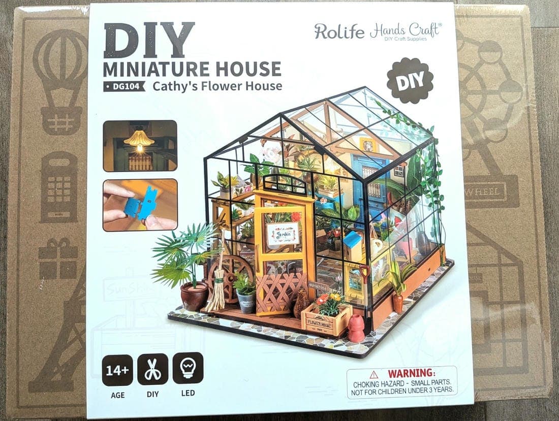 rolife diy box kit of cathys flower house